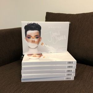 Morphe X James Charles Collab Eye Shadow Pallete